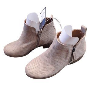 Botines nuevos Dylan Boots color bronceado